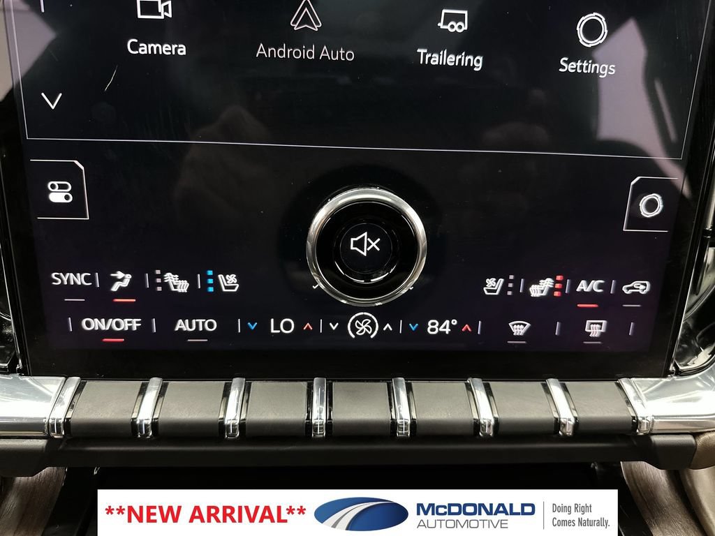 Used 2025 GMC Yukon Denali Ultimate AWD/4WD image 19