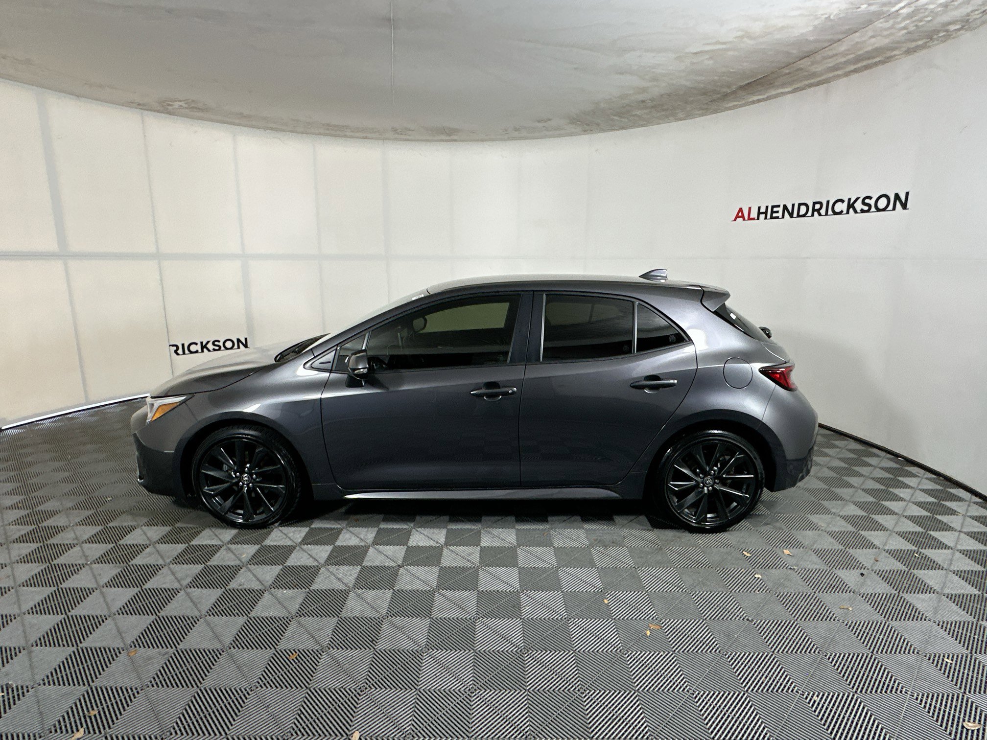 Used 2025 Toyota Corolla XSE image 6