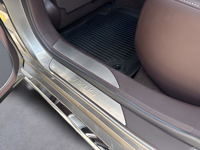 Used 2018 Lexus LS 500 w/ Interior Upgrade Package image 43