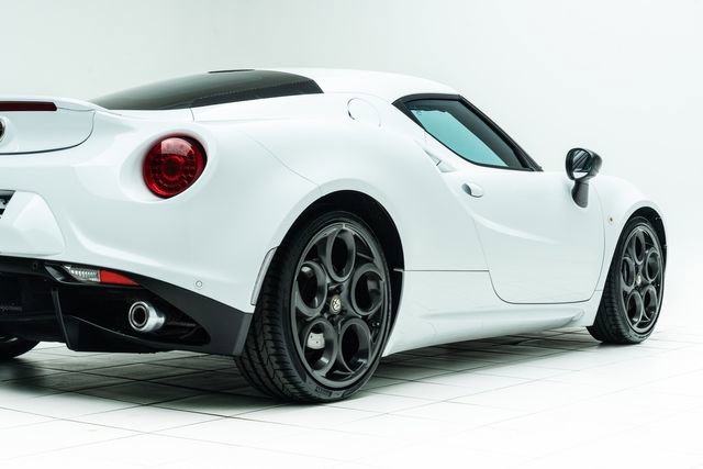 Used 2015 Alfa Romeo 4C Coupe w/ Leather Interior Group image 13