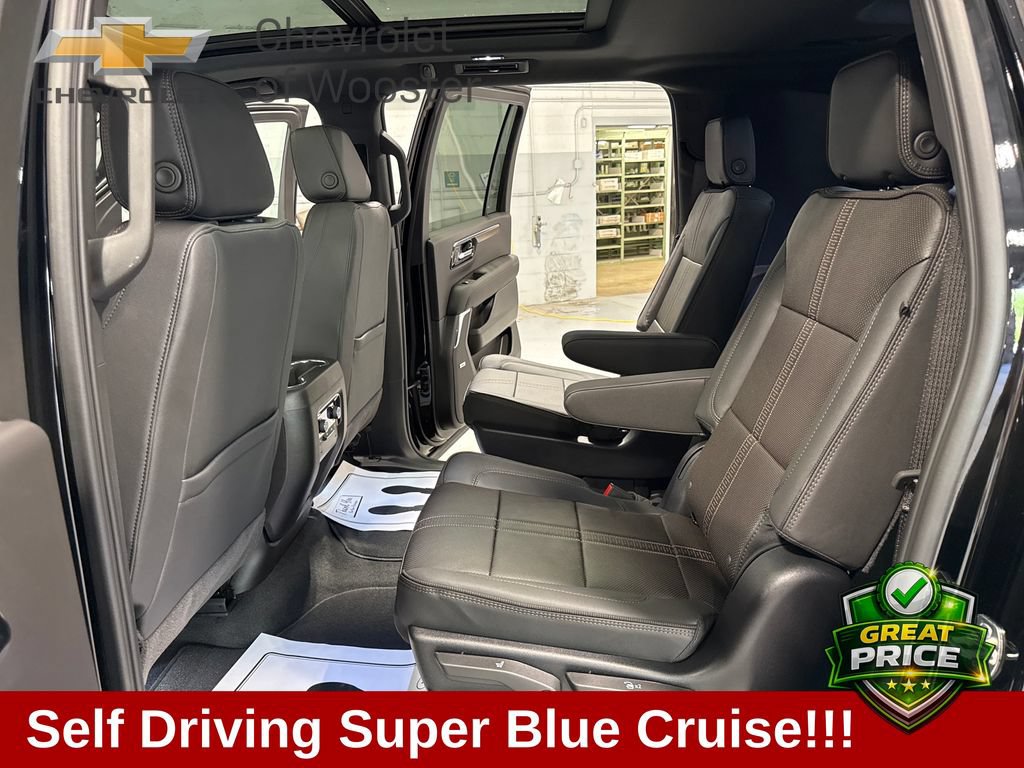 New 2026 Chevrolet Suburban High Country AWD/4WD image 44