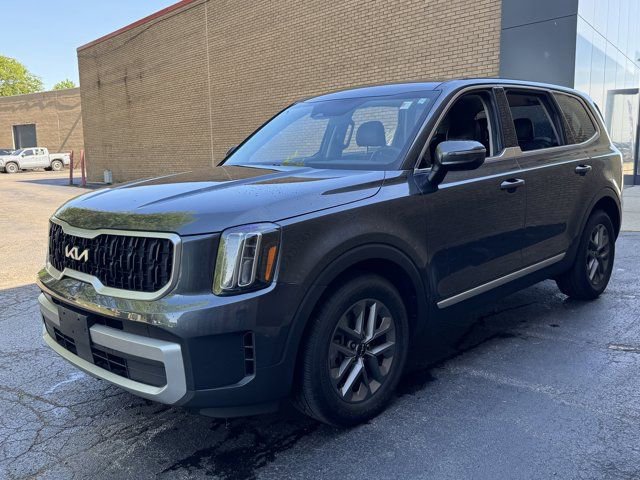 Used 2023 Kia Telluride LX FWD image 24