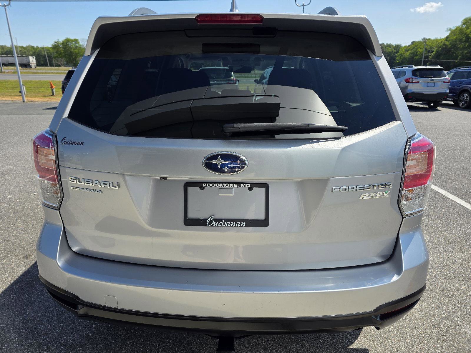 Used 2017 Subaru Forester 2.5i Premium AWD/4WD image 6