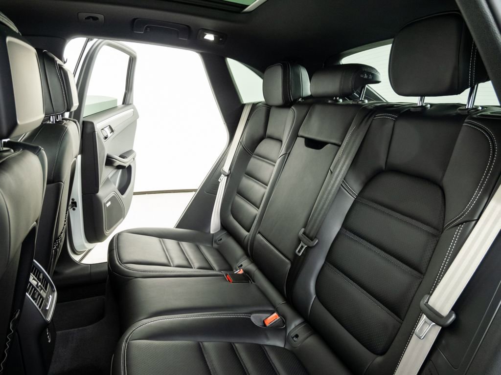 New 2026 Porsche Macan S image 22