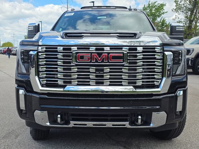 New 2026 GMC Sierra 3500 Denali w/ Denali Reserve Package AWD/4WD image 12