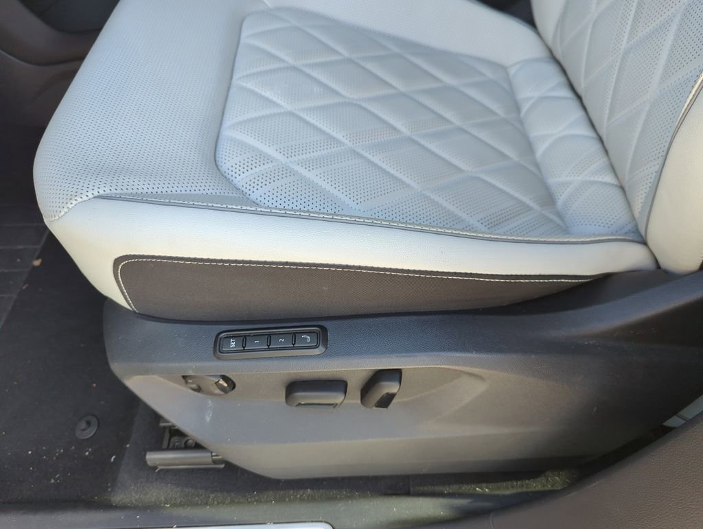 New 2025 Volkswagen Atlas Cross Sport SEL Premium R-Line image 34