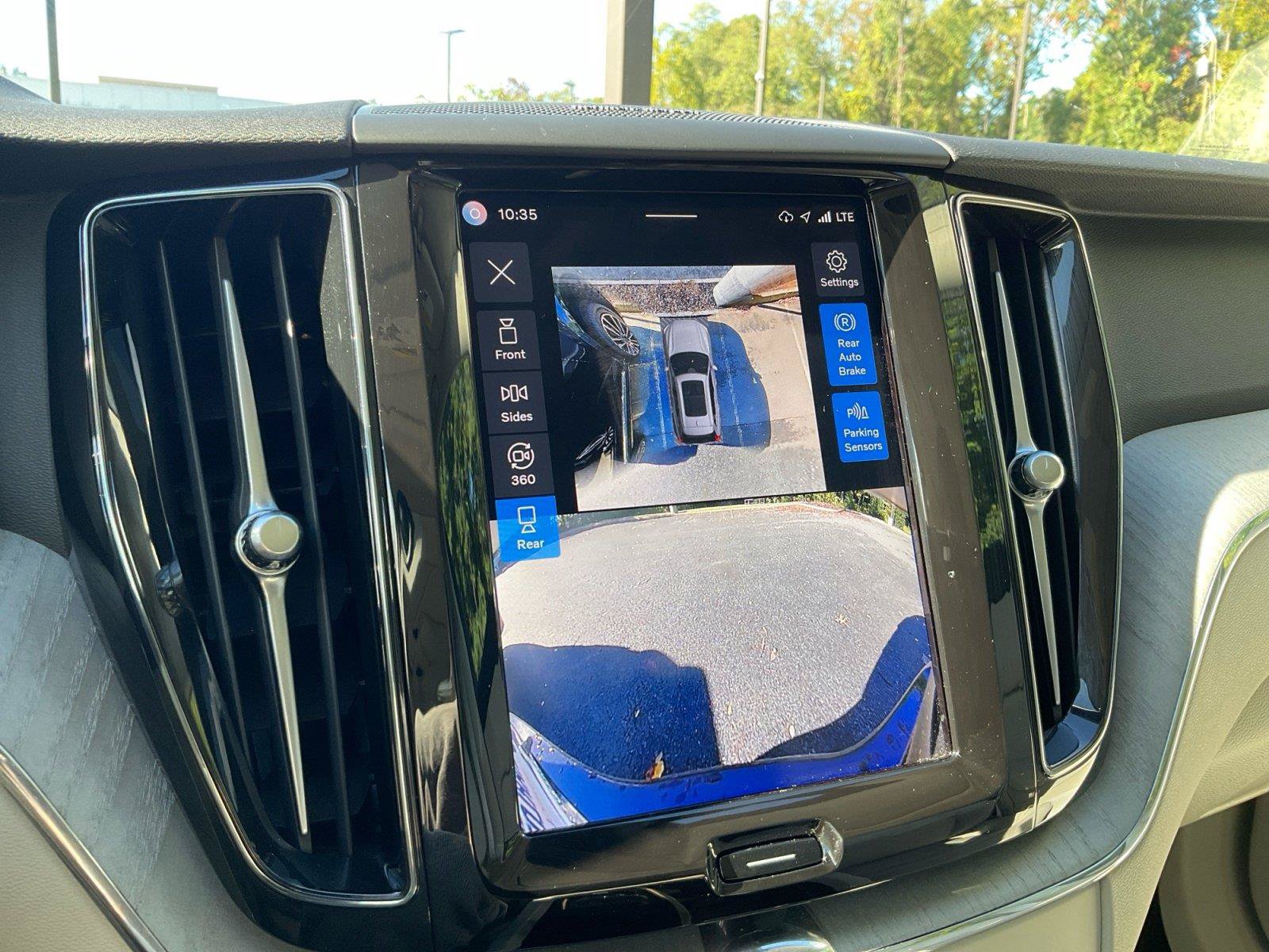 Certified 2024 Volvo XC60 B5 Plus w/ Climate Package AWD/4WD image 25