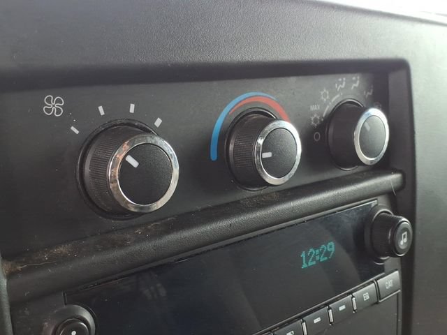Used 2015 Chevrolet Express 3500 LT w/ LT Preferred Equipment Group RWD image 18