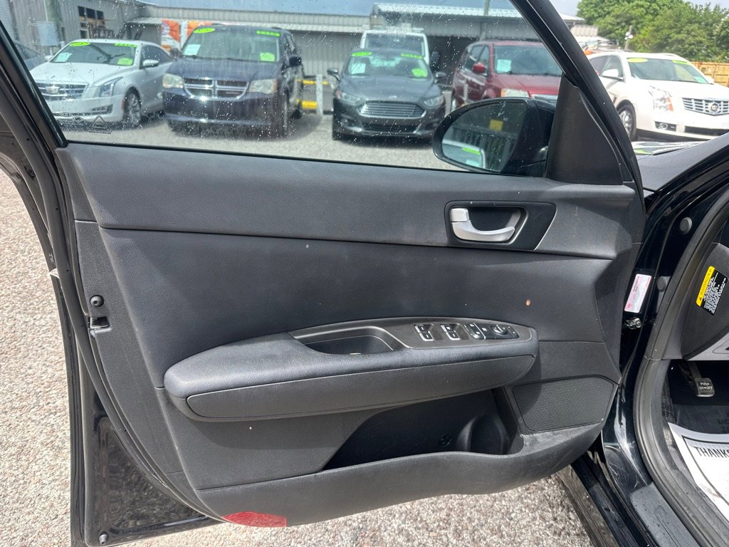 Used 2016 Kia Optima LX w/ Option Group 014 image 11