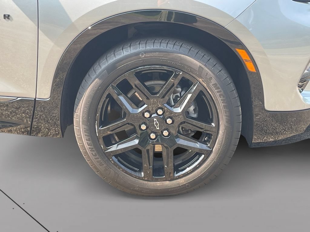 Used 2024 Chevrolet Blazer RS w/ LPO, Floor Liner Package AWD/4WD image 9