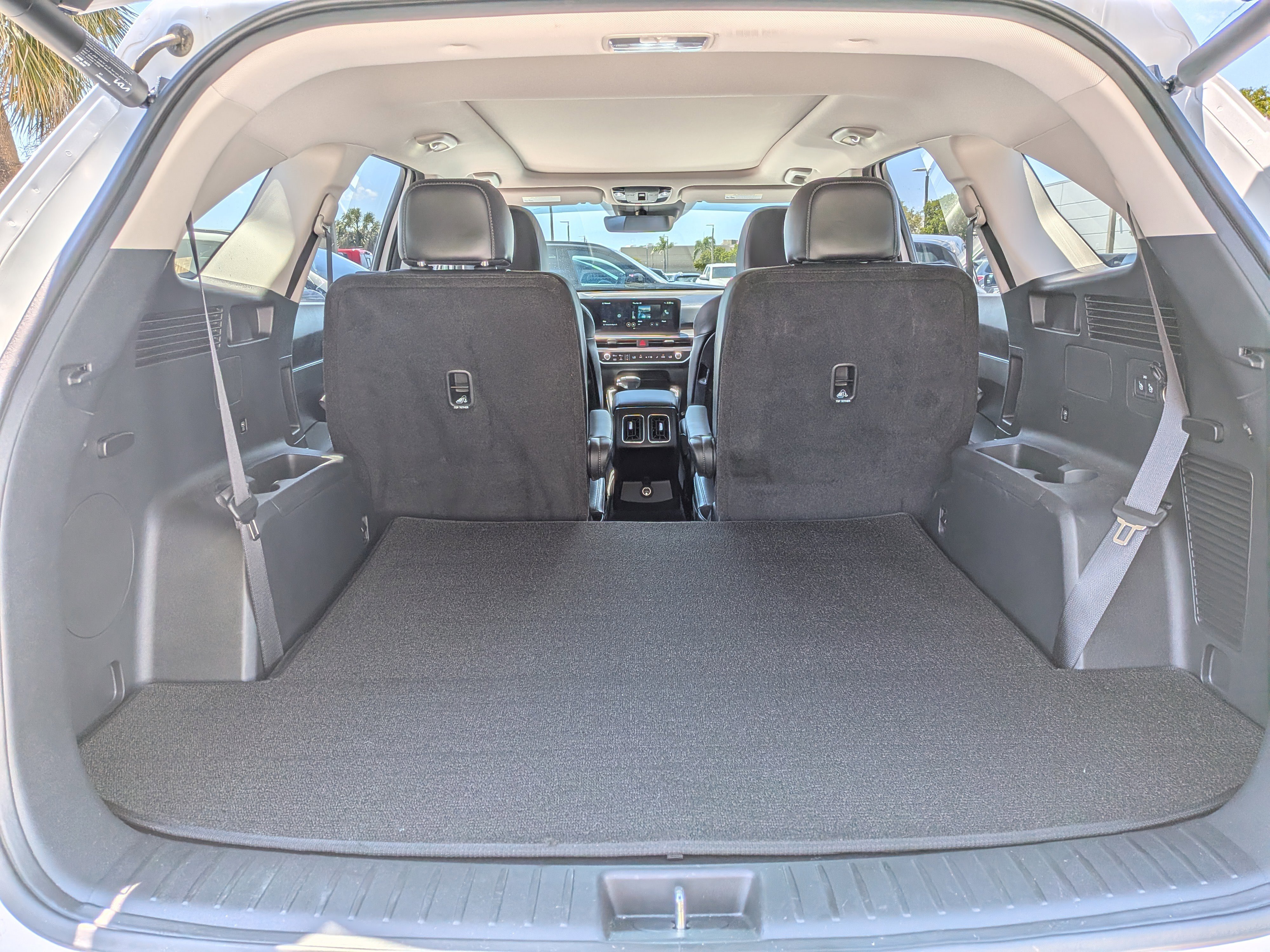 Used 2025 Kia Sorento EX w/ Panoramic Sunroof Package AWD/4WD image 13