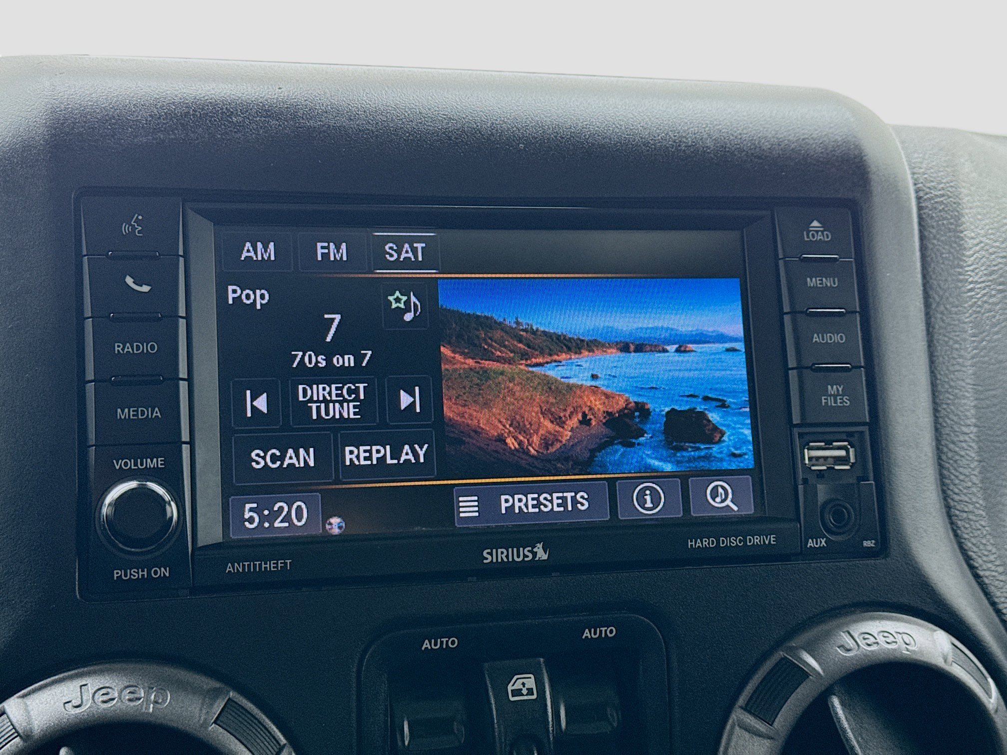 Used 2018 Jeep Wrangler Unlimited Sport S image 10