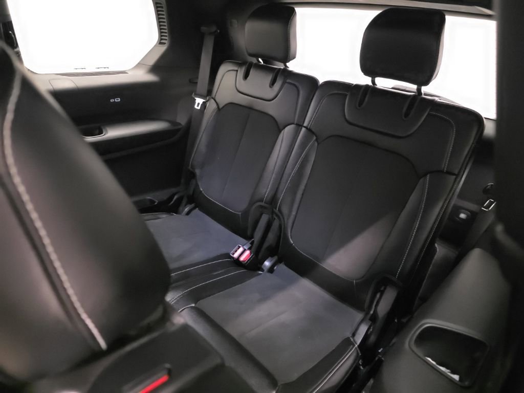 Used 2021 Jeep Grand Cherokee L Laredo image 11