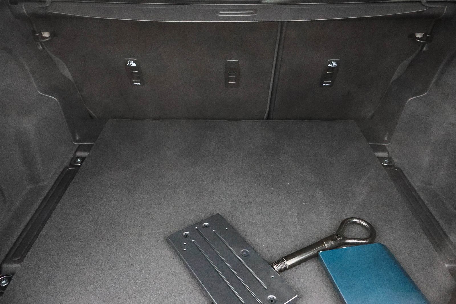 New 2026 Land Rover Discovery Sport Landmark image 26