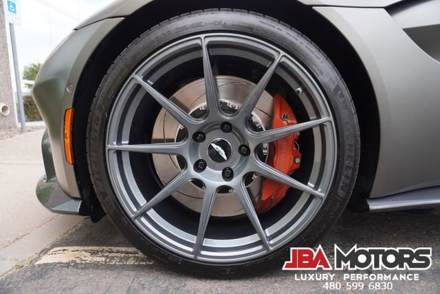 Used 2021 Aston Martin V8 Vantage Coupe image 38
