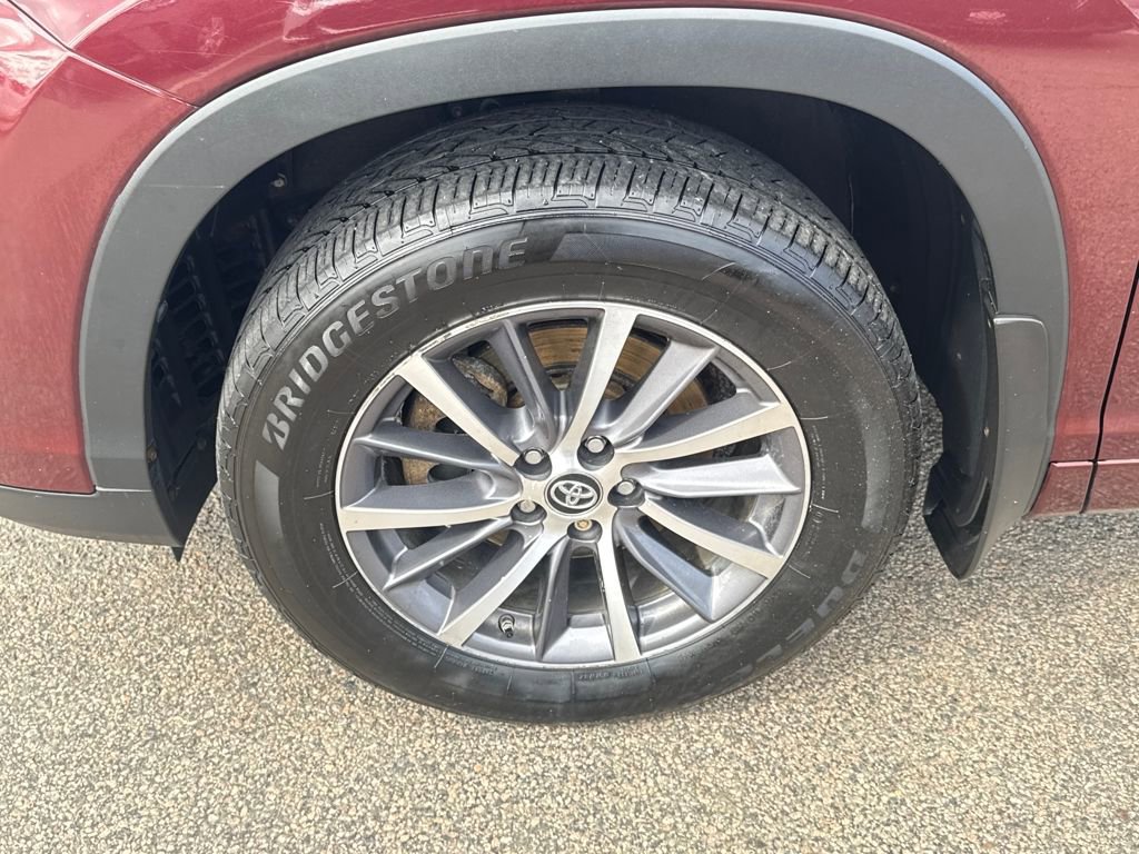 Used 2018 Toyota Highlander XLE image 42