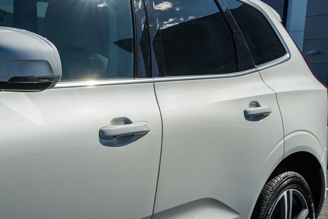 Used 2021 Volvo XC60 T5 Momentum w/ Advanced Package image 17
