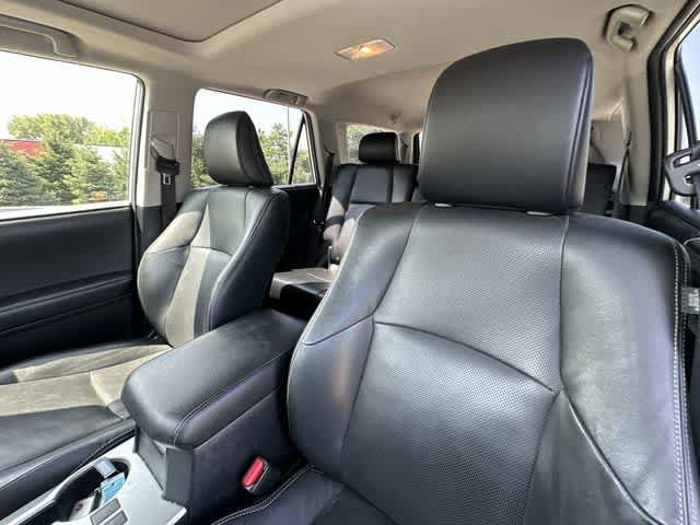 Used 2018 Toyota 4Runner Limited AWD/4WD image 17