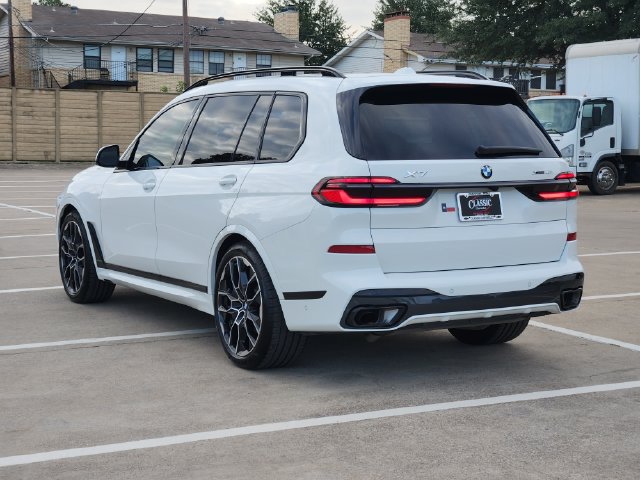 Used 2026 BMW X7 xDrive40i w/ Executive Package AWD/4WD image 3
