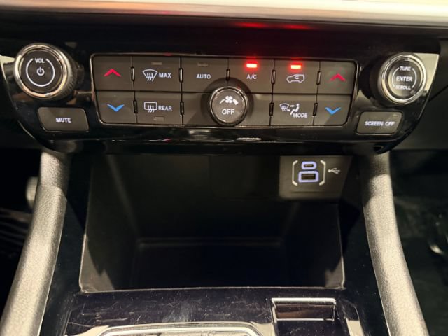 Used 2025 Jeep Compass Limited AWD/4WD image 28