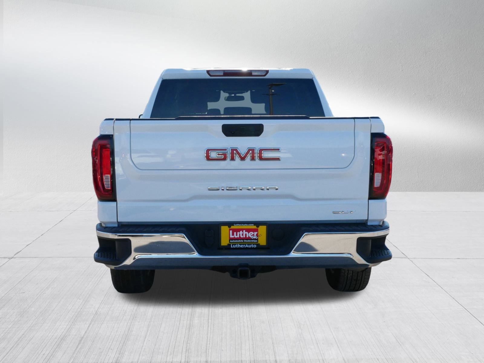 Used 2025 GMC Sierra 1500 SLT AWD/4WD image 6