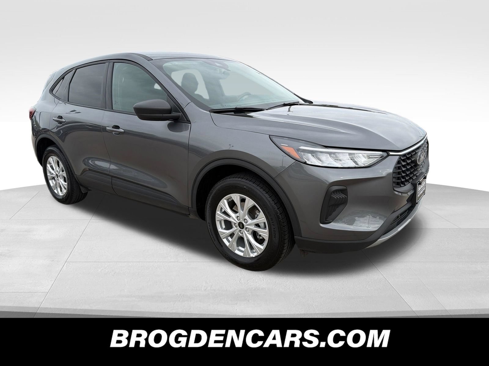 Used 2025 Ford Escape Active AWD/4WD image 1