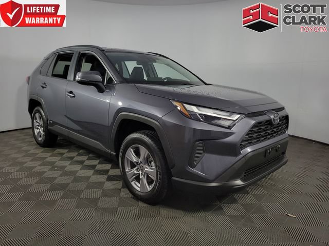Used 2025 Toyota RAV4 LE image 1
