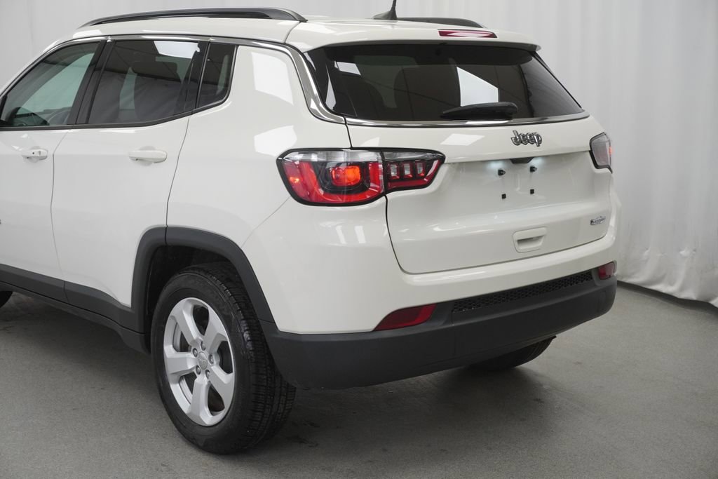 Used 2019 Jeep Compass Latitude image 12