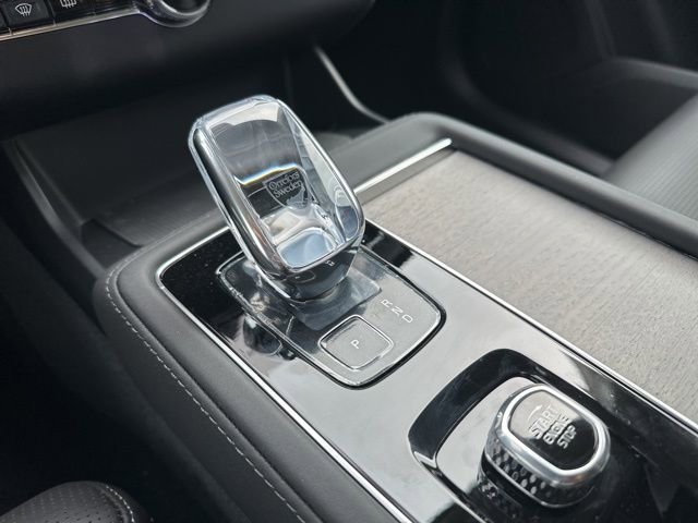 New 2026 Volvo XC90 B6 Ultra w/ Protection Package image 14