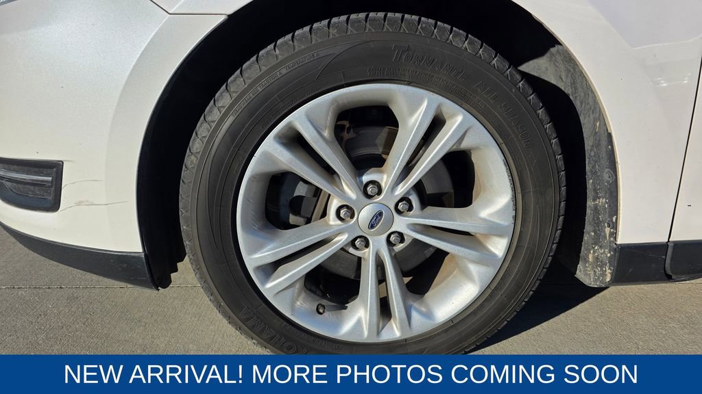 Used 2019 Ford Taurus SEL image 10