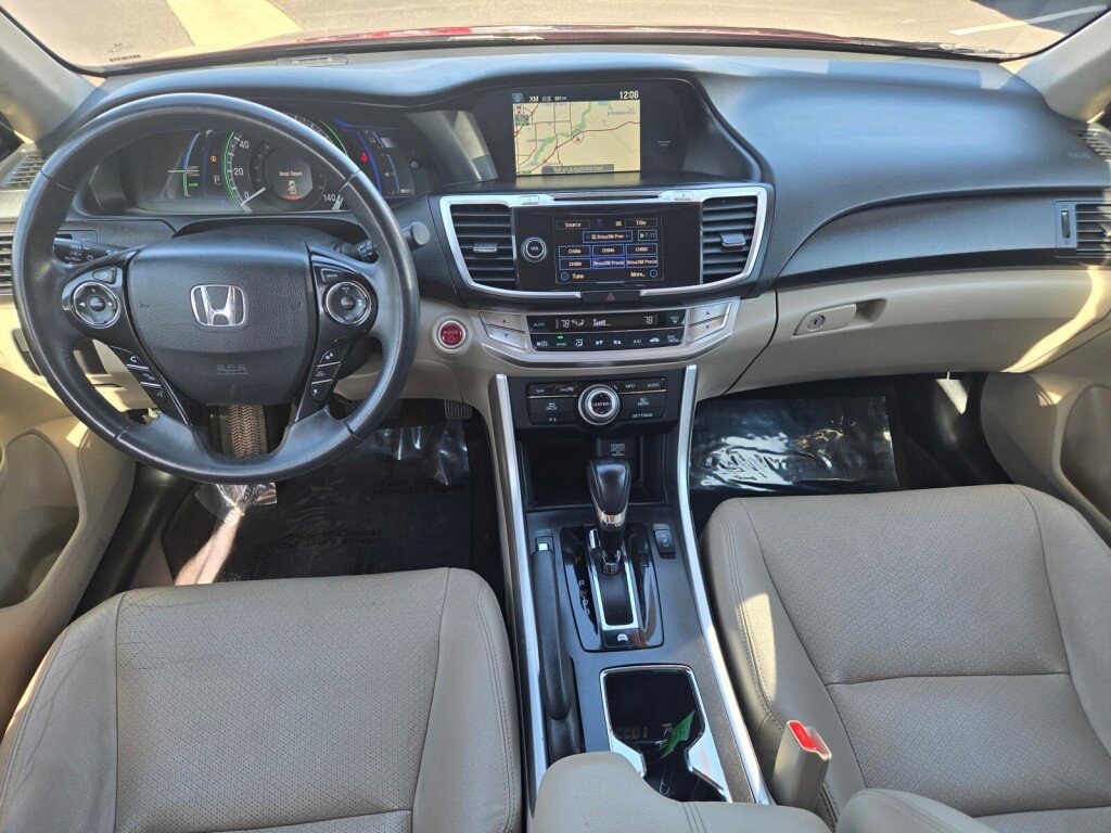 Used 2015 Honda Accord Touring image 10