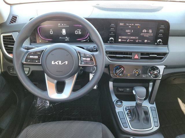 Certified 2024 Kia Seltos LX AWD/4WD image 12