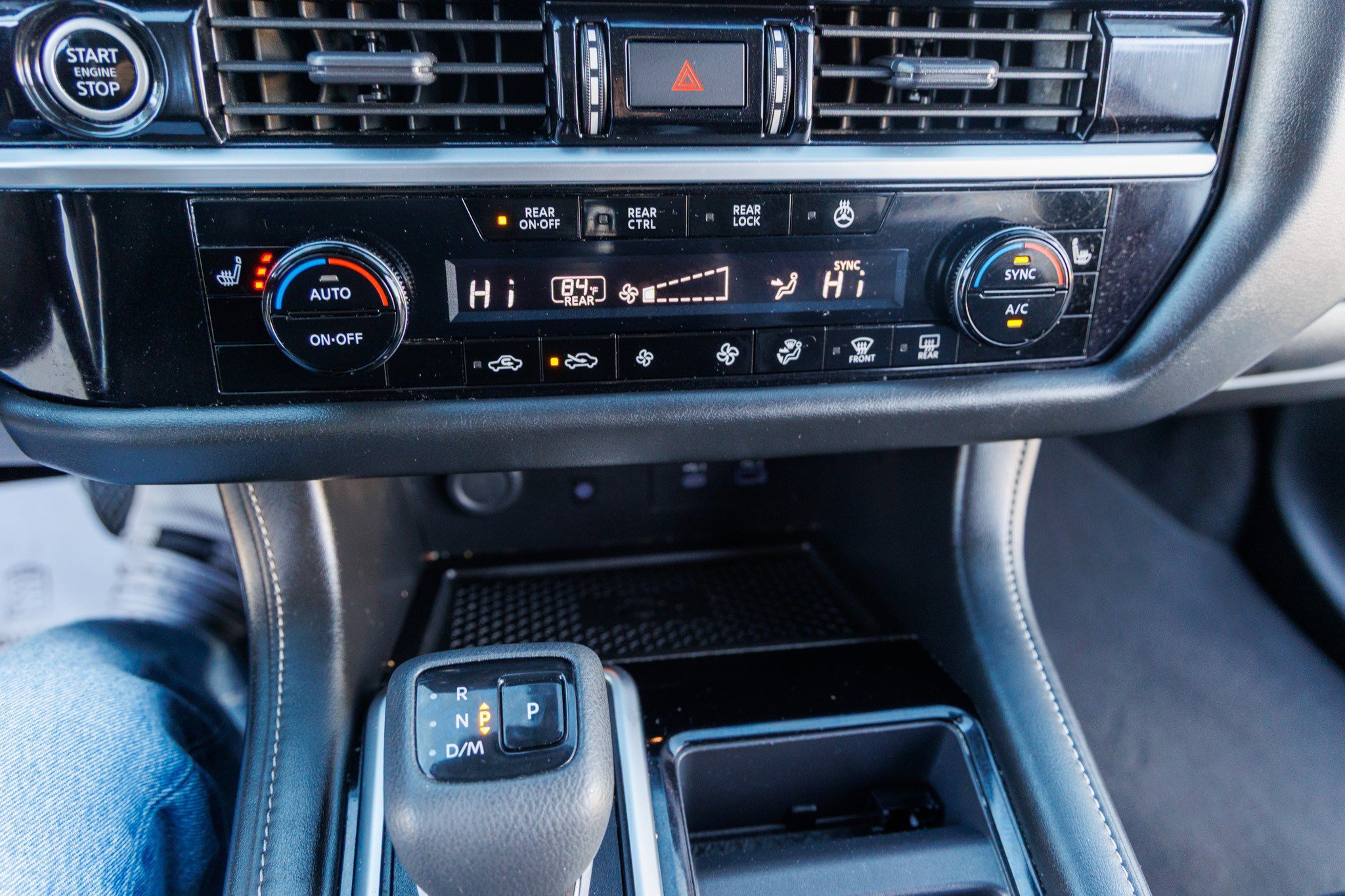 Used 2023 Nissan Pathfinder SL w/ Lighting Package (N92) image 32