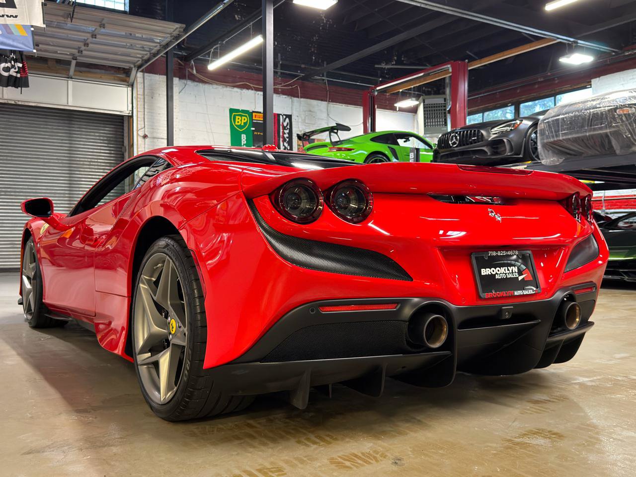 Used 2020 Ferrari F8 Tributo RWD image 10