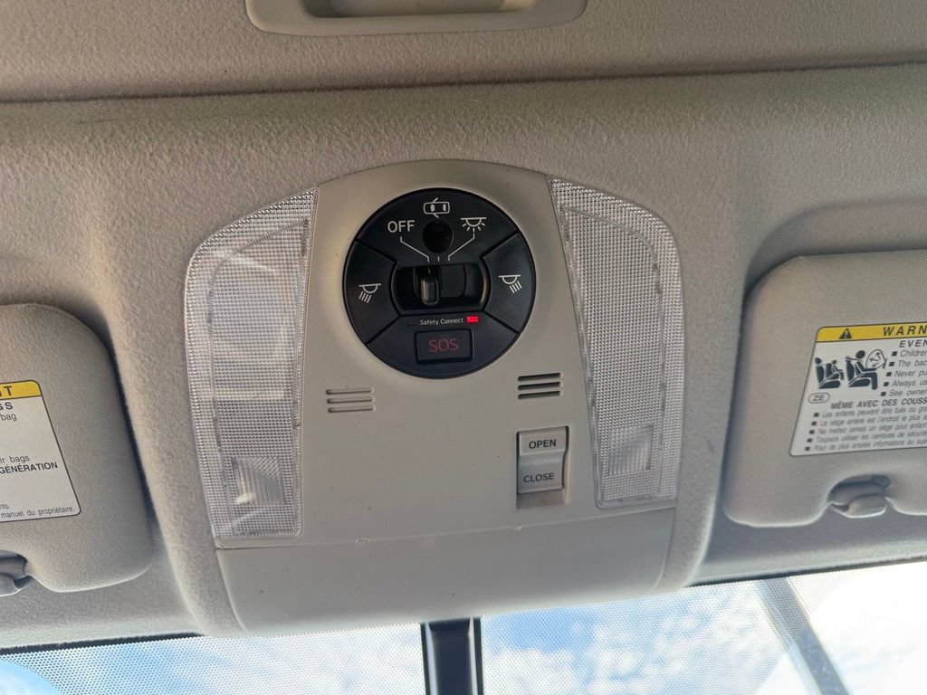 Used 2012 Toyota Prius Four w/ Deluxe Solar Roof Pkg FWD image 27