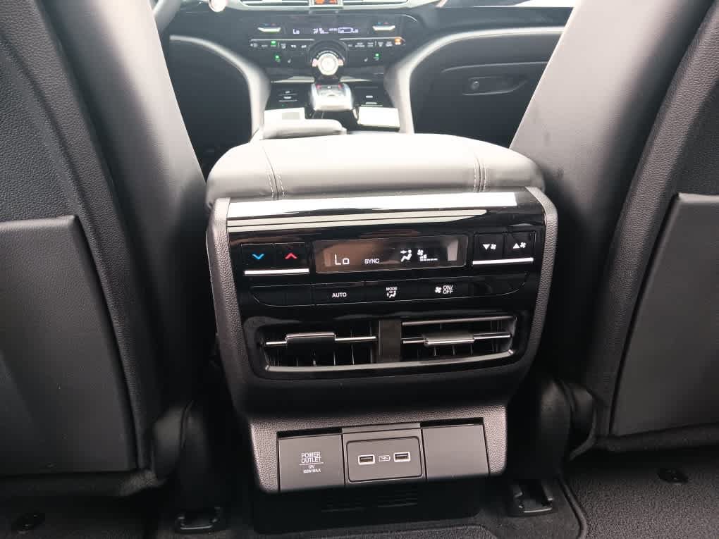 Used 2024 Acura MDX w/ Technology Package AWD/4WD image 15