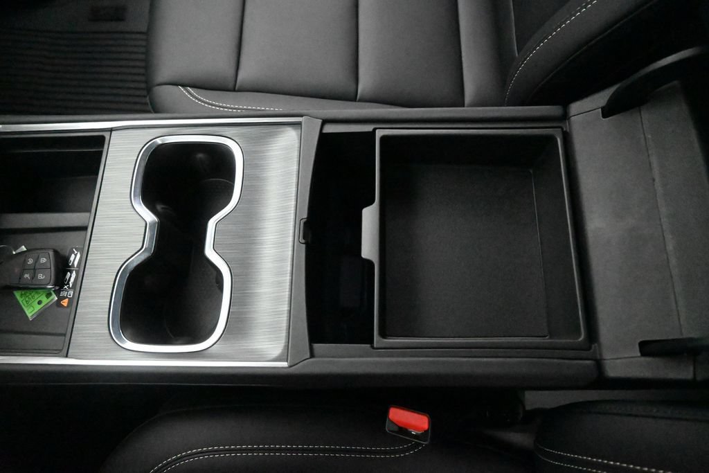 New 2026 GMC Acadia Elevation w/ Elevation Premium Package AWD/4WD image 16
