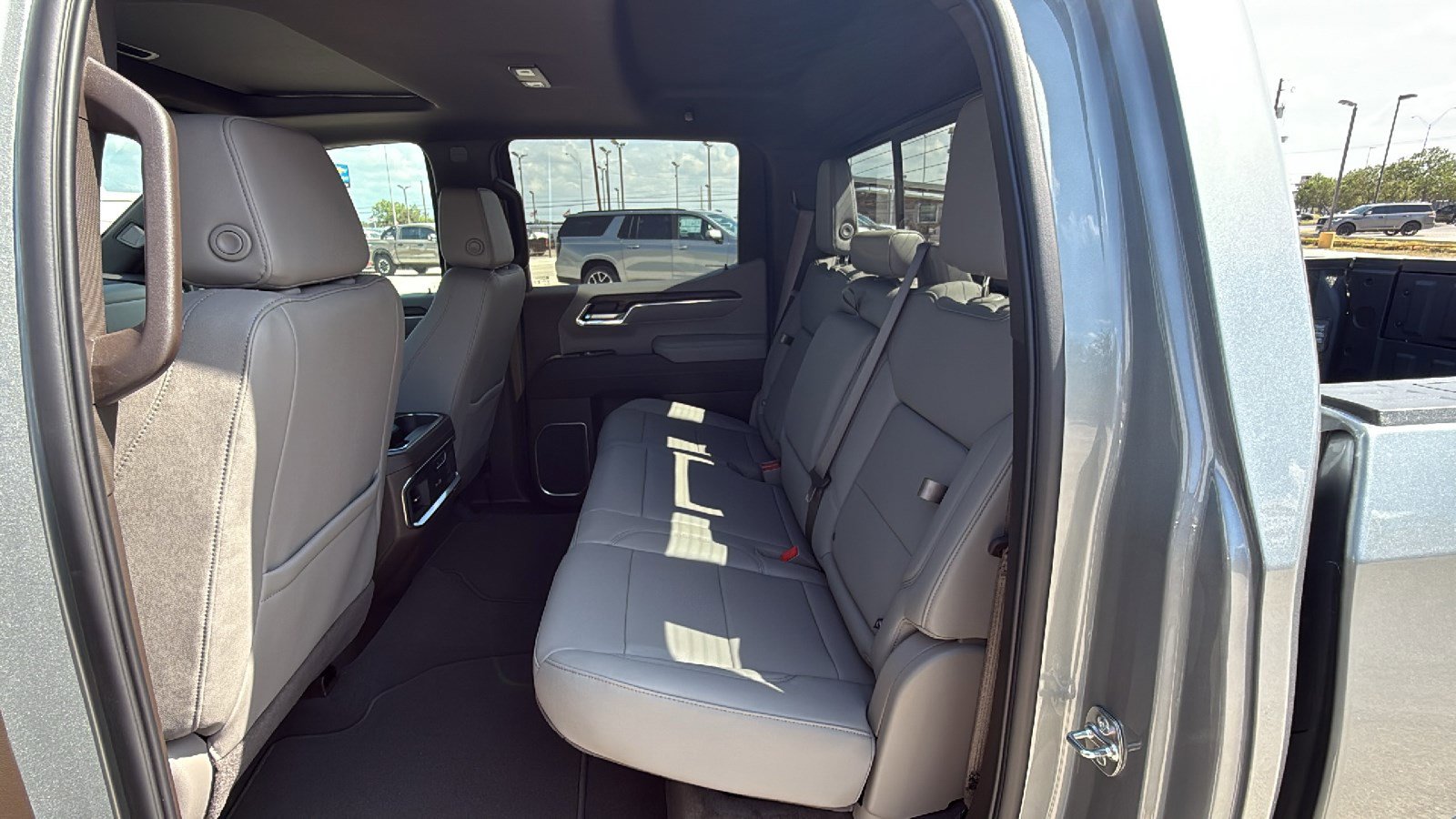 New 2026 GMC Sierra 1500 SLT w/ SLT Premium Plus Package image 15