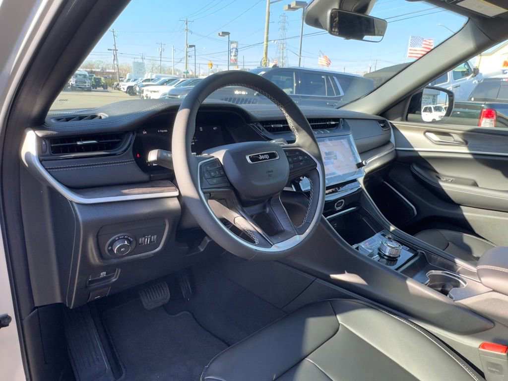New 2026 Jeep Grand Cherokee Limited w/ Limited Altitude Package image 12