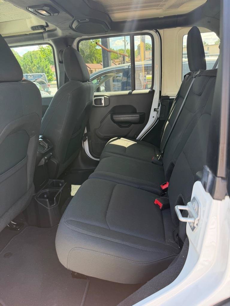 Used 2018 Jeep Wrangler Unlimited Sport S AWD/4WD image 22