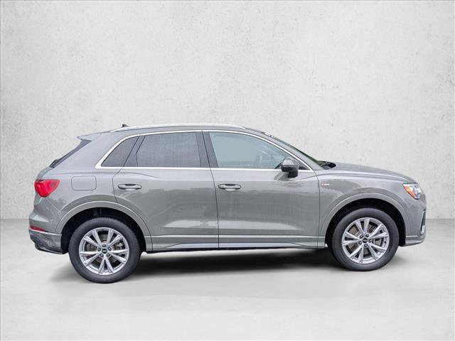Used 2021 Audi Q3 2.0T Premium w/ Convenience Package image 4