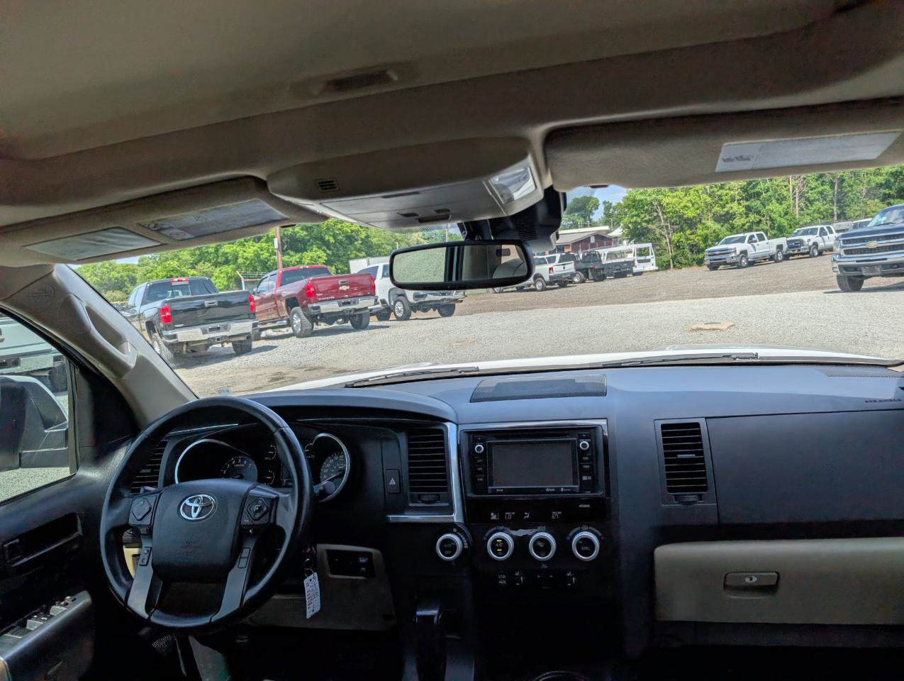 Used 2018 Toyota Sequoia SR5 w/ Premium Package RWD image 23