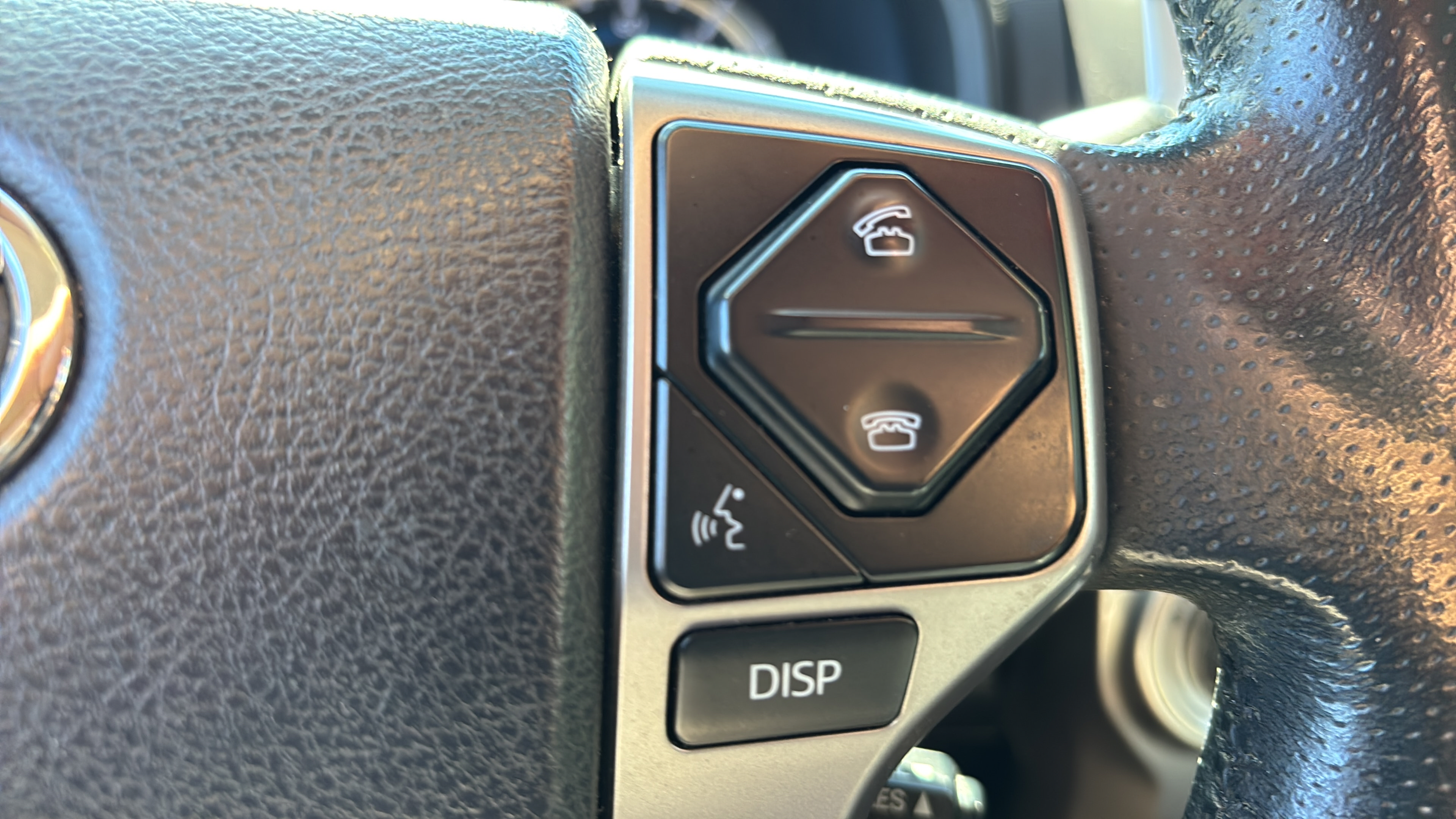 Used 2015 Toyota 4Runner SR5 RWD image 28