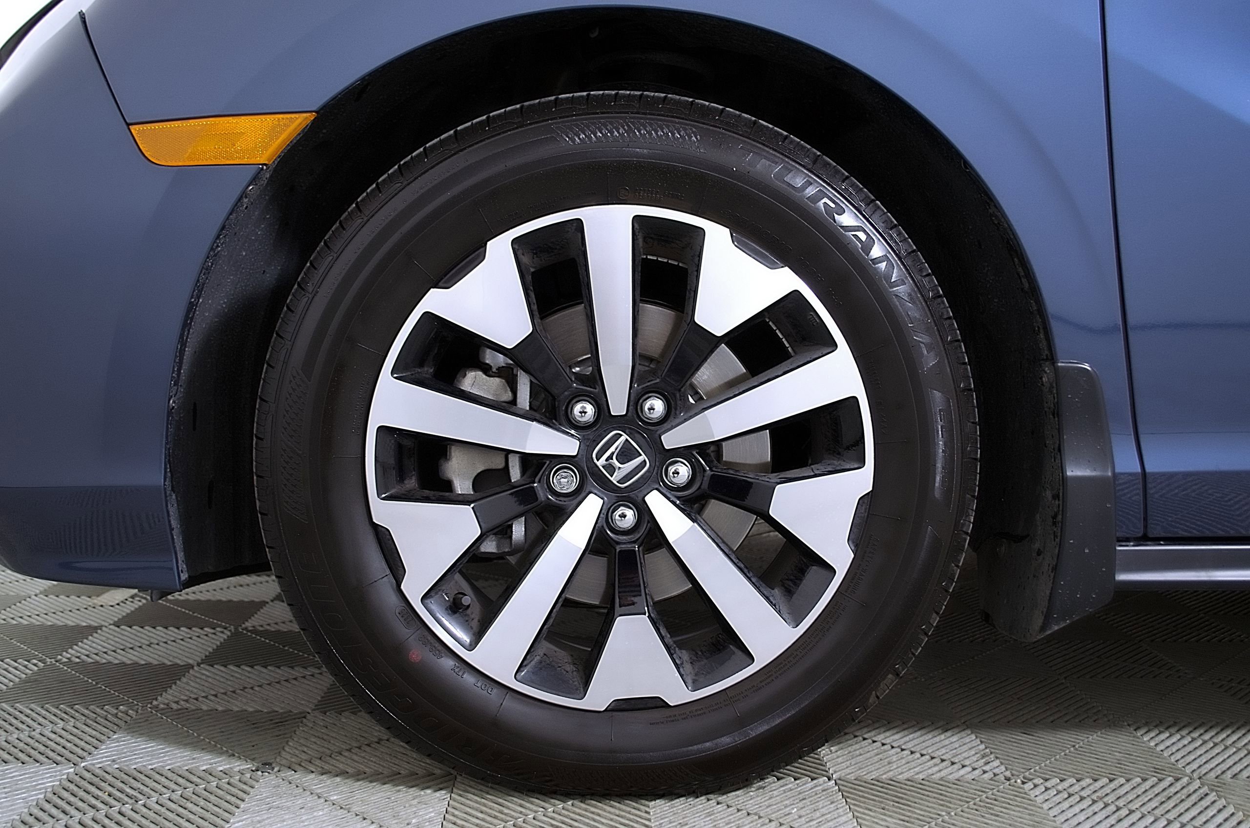 Used 2026 Honda Odyssey EX-L image 11