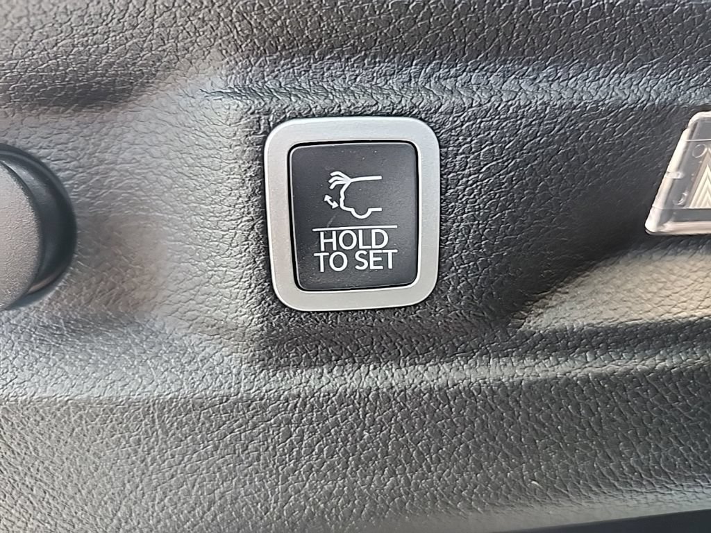 New 2026 Jeep Grand Cherokee L Laredo RWD image 24