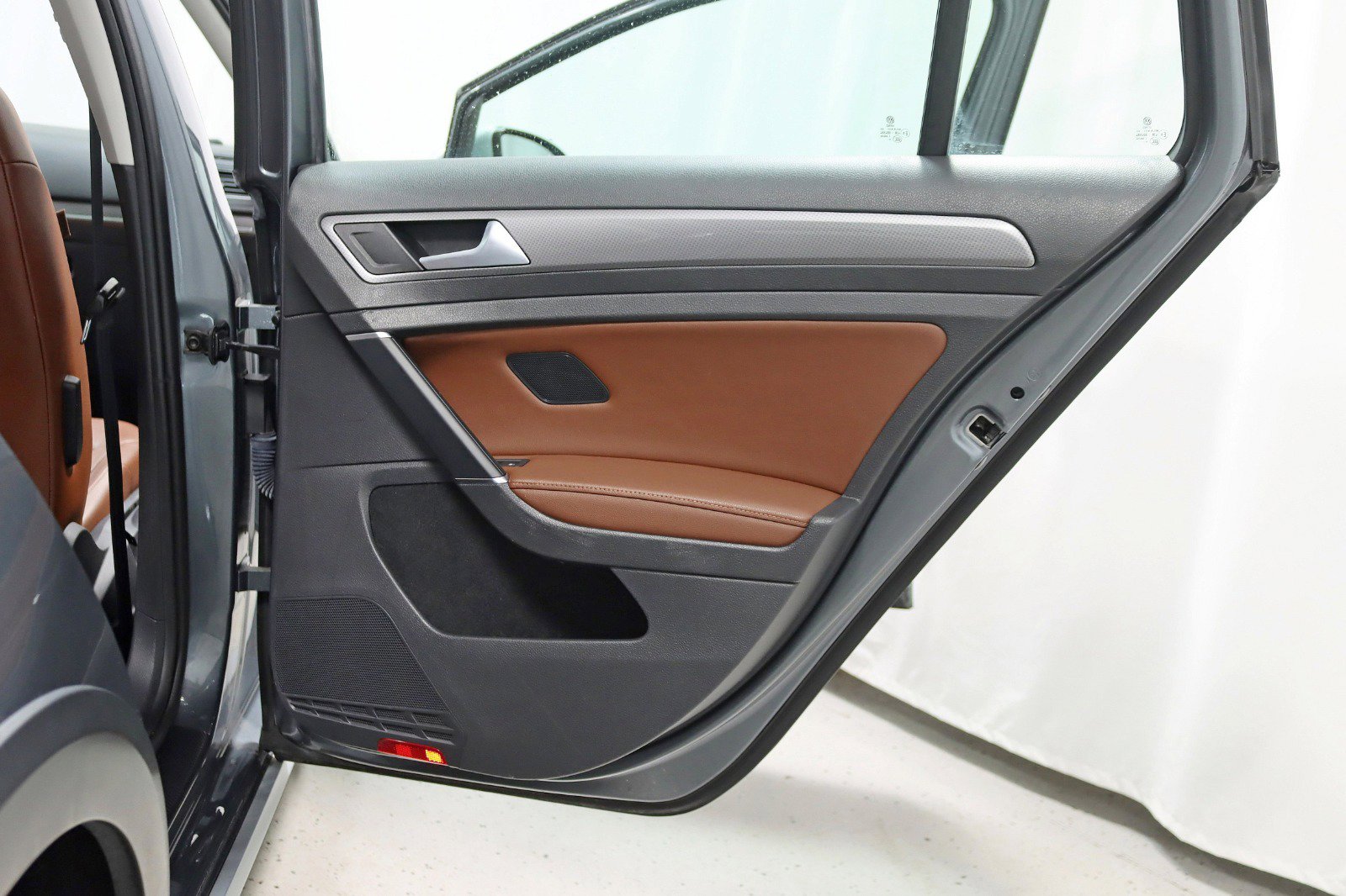 Used 2019 Volkswagen Golf Alltrack SE image 33