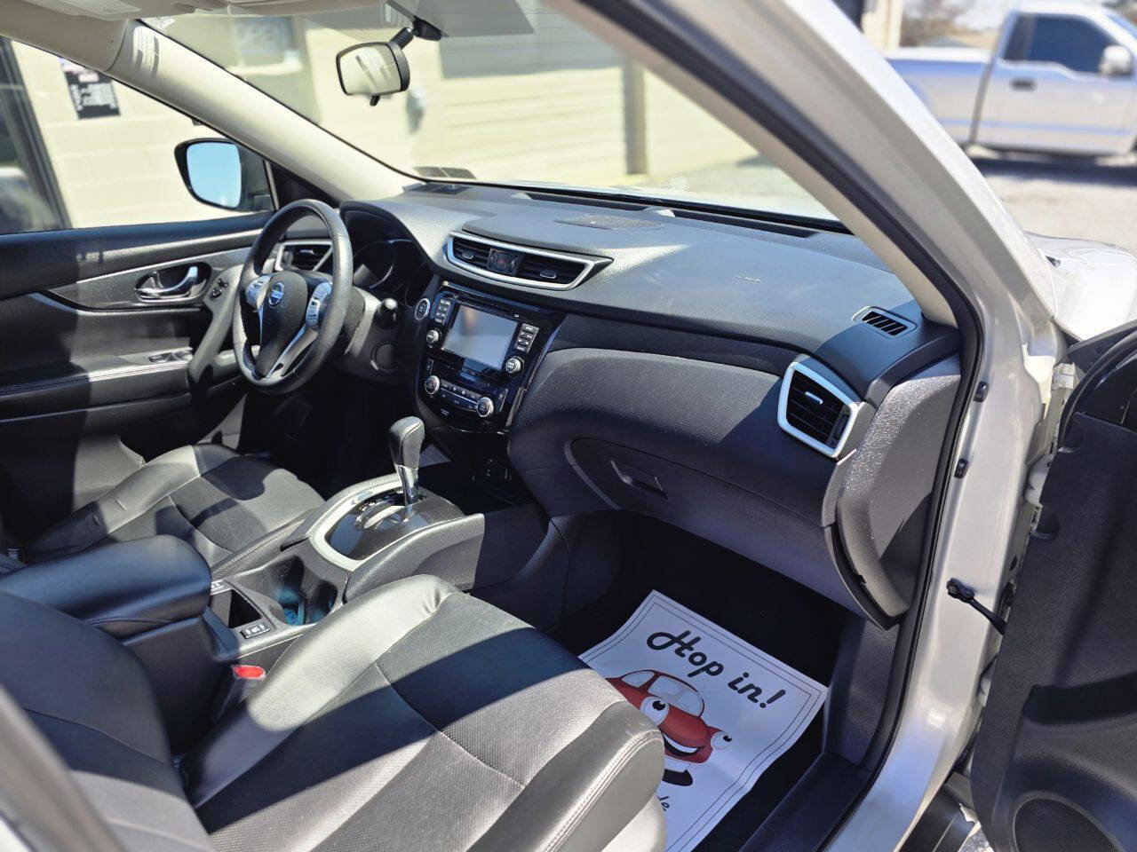 Used 2015 Nissan Rogue SL image 15