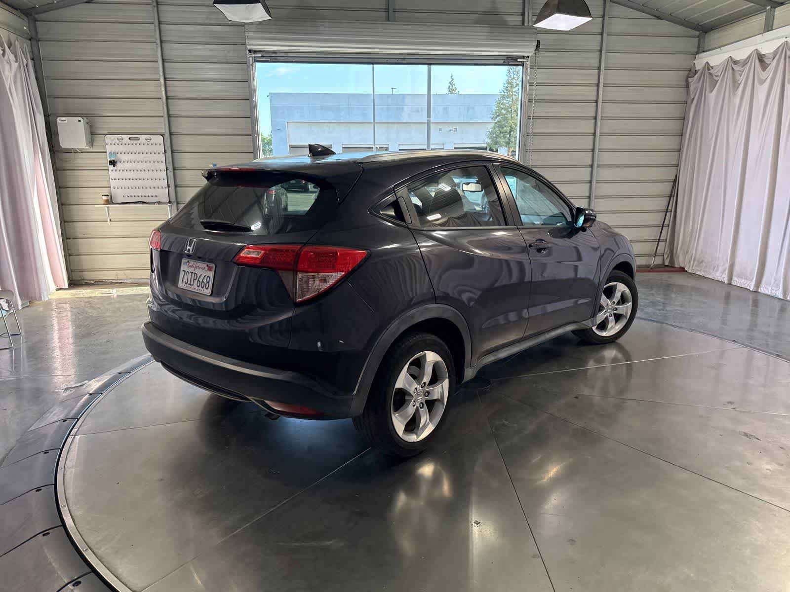 Used 2016 Honda HR-V EX-L image 4