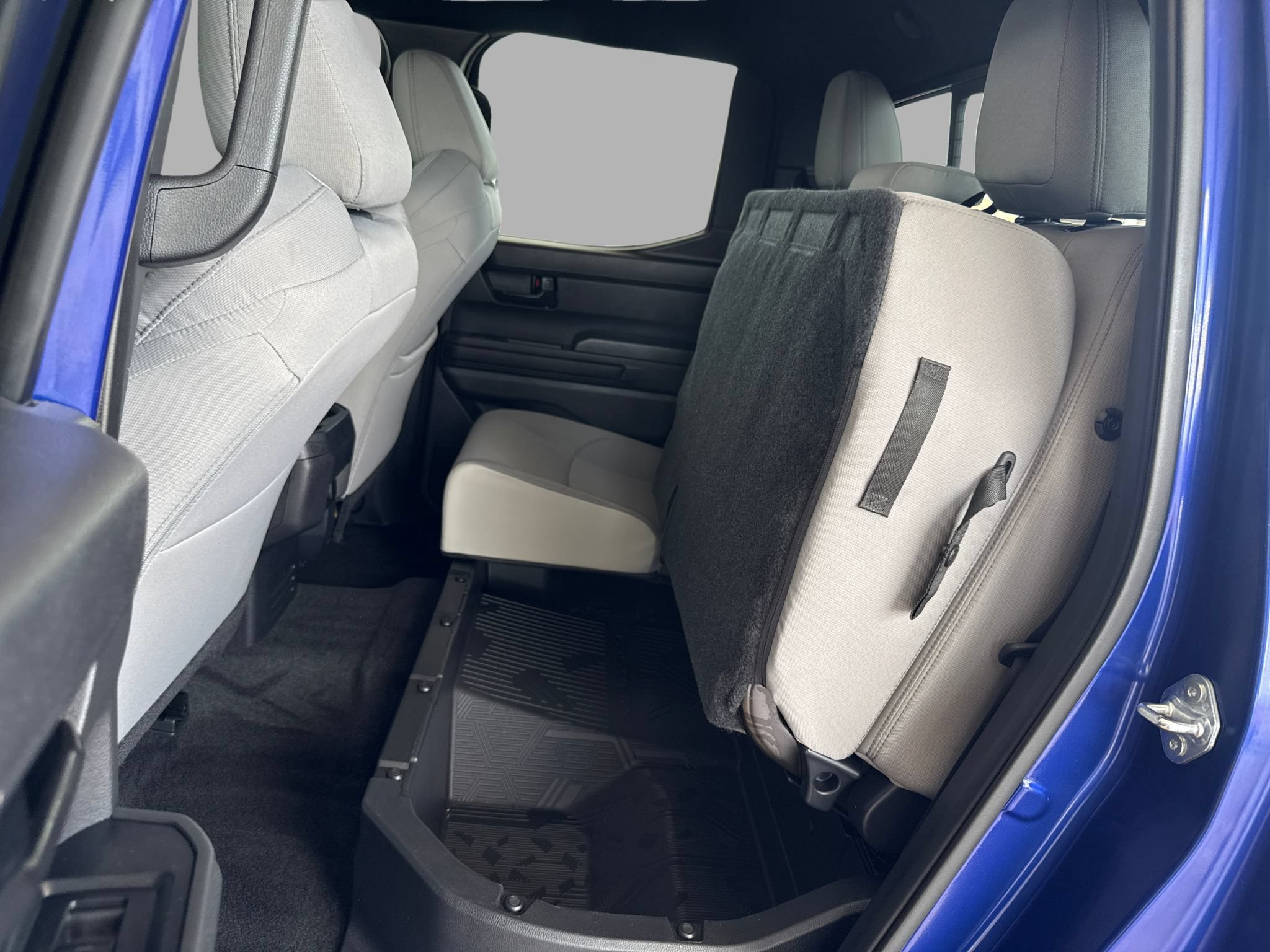 Used 2025 Toyota Tacoma SR5 AWD/4WD image 28