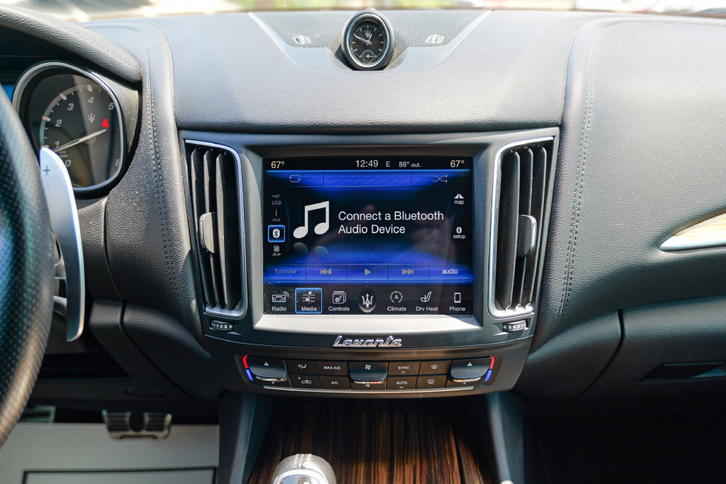 Used 2017 Maserati Levante S AWD/4WD image 49